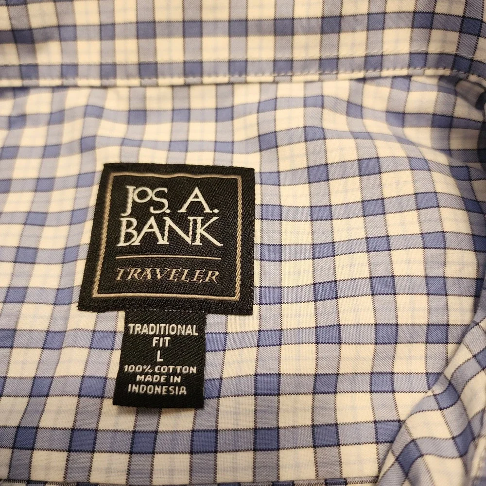 Jos A Bank Short Sleeve Men's L Traveler's Collection Buttoned Plaid Blue Shirt‎